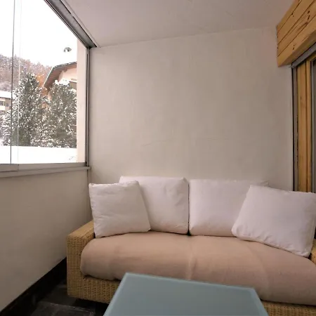 Апартаменти Chesa Maurus A5 By Interhome Санкт-Моріц