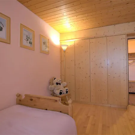 Апартаменти Chesa Maurus A5 By Interhome Санкт-Моріц